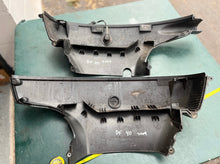 Cargar imagen en el visor de la galería, sold july2025—-DF 40 50 hp Suzuki side cover set 61810-87810-0EP SET, 61821-87J01-0EP 61821-87J01-0EP four stoke 1999-2010 evinrude numbers 5032810 5032811