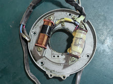 Cargar imagen en el visor de la galería, 25 30 hp Tohatsu Nissan 3P0060020 COIL PLATE ASSEMBLY exciter coil & alternator TWO STROKE 2003