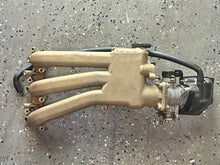 Cargar imagen en el visor de la galería, MFS 50 40 hp Tohatsu 3KY020910 INTAKE MANIFOLD & 3KY101000 THROTTLE BODY, t/ map sensor 3KY102140, 3KY024090 SILENCER