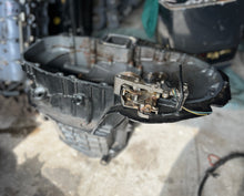 Charger l'image dans la galerie, DF 175 Suzuki 150 cv 51111-96J00-0EP SUPPORT MOTEUR, 11501-96J01-0EP CARTER D'HUILE, 54112-96J01 BOULONS DE MONTAGE SUPÉRIEURS et mécanisme de changement de vitesse