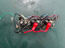 Cargar imagen en el visor de la galería, MFS 20 15 9.9 hp Tohatsu 3RS068990M ELECTRIC BRACKET ASSY 3H8760400M STARTER SOLENOID (Superseded by 3H8760400) 3C8725810M SOLENOID SWITCH, DOWN (PINK WIRE) 3C8725800M SOLENOID SWITCH, UP (BLUE WIRE) 3RS069010M BRACKET four stroke 2017-2022 MFS20e