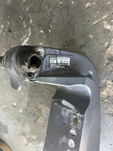 Load image into Gallery viewer, f 115 hp Yamaha 20” midsection 68V-45111-30-8D UPPER CASING, 68V-43111-01-8D CLAMP BRACKETS 68V-43112-01-8D 64E-43311-20-8D SWIVEL BRACKET, 67F-41137-01-94 EXHAUST GUIDE four stroke 115tlra 115 HP