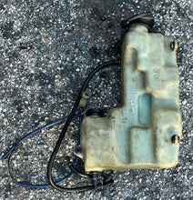 Load image into Gallery viewer, 90 hp YAMAHA OIL TANK COMP 6H1-21707-07-00, 6H1-85720-01-00 OIL LeVeL GAUGE two stroke 1994-2005