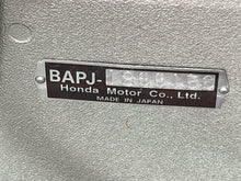 Cargar imagen en el visor de la galería, BF 150 Honda 25” XL Gear Case Assy lower unit 41100-ZY6-715ZA COUNTER ROTATION 2006, bf 135