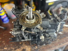 Cargar imagen en el visor de la galería, sold ebay nov2023—25 30 Tohatsu Nissan 346B011004 CYLINDER & CRANK CASE ASSY, 145 compression TWO STROKE 2003 powerhead