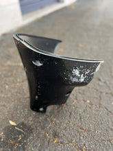 Cargar imagen en el visor de la galería, 20 15 10 hp Mercury 850863T02 driveshaft housing cover strbd 8M0134086, 850862T02 COVER port f20