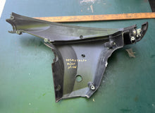 Cargar imagen en el visor de la galería, MFS 20 15 9.9 hp Tohatsu 3RSQ670030 DRIVE SHAFT HOUSING lower side COVER (R) 3RSQ670040 DRIVE SHAFT HOUSING COVER (L) four stroke 2017-2022