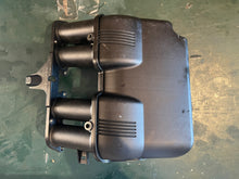 Load image into Gallery viewer, f 115 hp Yamaha INTAKE SILENCER ASSY 68V-14440-00-00 TEMPERATURE SENDER thermosensor 65L-85886-00-00 four stroke 2001-2011