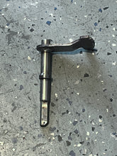 Lade das Bild in den Galerie-Viewer, BF 135 Honda 24320-ZY6-000 ROD A, SHIFT, 24610-ZY6-000 SHIFT SHAFT A, 115 140 150