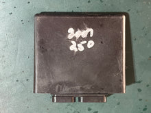 Load image into Gallery viewer, DF 250 hp Suzuki 33920-93j36 ECU control unit F8t95983 Four Stroke Johnson compatible