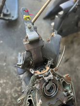 Load image into Gallery viewer, f 115 hp Yamaha 20” midsection 68V-45111-30-8D UPPER CASING, 68V-43111-01-8D CLAMP BRACKETS 68V-43112-01-8D 64E-43311-20-8D SWIVEL BRACKET, 67F-41137-01-94 EXHAUST GUIDE four stroke 115tlra 115 HP