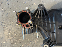 Cargar imagen en el visor de la galería, BF 135 150 hp Honda 17110-ZY6-003 INTAKE MANIFOLD assy Four Stroke 2004-up, bf 140 2007-up