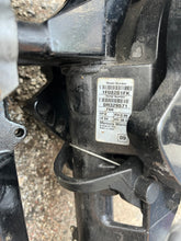 Cargar imagen en el visor de la galería, 8 9.9 15 hp Mercury 825538F1 DRIVESHAFT HOUSING assy, clamps & swivel bracket FOUR STROKE