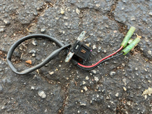 Lade das Bild in den Galerie-Viewer, 20 15 10 hp Mercury 898101993 COIL-PULSAR pulser electrical four stroke