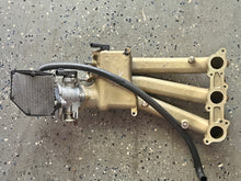 Cargar imagen en el visor de la galería, MFS 50 40 hp Tohatsu 3KY020910 INTAKE MANIFOLD & 3KY101000 THROTTLE BODY, t/ map sensor 3KY102140, 3KY024090 SILENCER