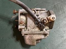 Cargar imagen en el visor de la galería, 25 30 hp Tohatsu Nissan 3P0032000 CARBURETOR, 356040001 FUEL PUMP 346022300 FUEL BILER, 346024111 AIR SILENCER two stroke 2003