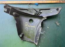 Cargar imagen en el visor de la galería, MFS 20 15 9.9 hp Tohatsu 3RSQ670030 DRIVE SHAFT HOUSING lower side COVER (R) 3RSQ670040 DRIVE SHAFT HOUSING COVER (L) four stroke 2017-2022