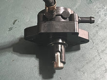 Cargar imagen en el visor de la galería, MFS50 Tohatsu 3KY040000 FUEL PUMP oem FOUR STROKE 40 50 hp