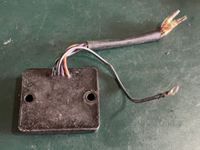 Lade das Bild in den Galerie-Viewer, Mercury 821889 rev limiter RPM two stroke 821889A38 oem