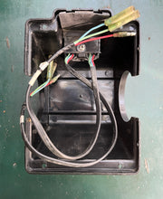 Cargar imagen en el visor de la galería, 115 - 300 hp Yamaha 704-48119-20-00  DUAL COVER, 704-82563-E0-00 704-82563-E0-00 TRIM SWITCH Two & Four Stroke