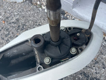 Cargar imagen en el visor de la galería, BF 150 Honda 25” XL Gear Case Assy lower unit 41100-ZY6-715ZA COUNTER ROTATION 2006, bf 135