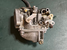 Cargar imagen en el visor de la galería, 25 30 hp Tohatsu Nissan 3P0032000 CARBURETOR, 356040001 FUEL PUMP 346022300 FUEL BILER, 346024111 AIR SILENCER two stroke 2003