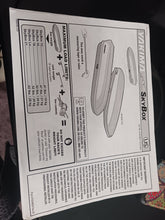 Cargar imagen en el visor de la galería, Yakima Skybox 21 cubic feet of storage roof top cargo box