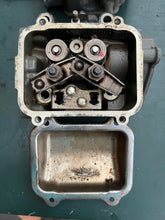 Load image into Gallery viewer, DF 25 Suzuki 11300-95850 CYLINDER BLOCK SET Twin V, 11110-95J00 HEAD, CYLINDER STBD - 11120-95J00 HEAD, CYLINDER PORT