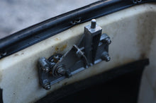 Cargar imagen en el visor de la galería, 90 HP Tohatsu nissan top cowl, cowling 3T9S675100 Engine Cover