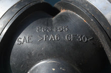 Lade das Bild in den Galerie-Viewer, 190 hp Mercruiser 4.3 Liter part 863455 y-fitting and hoses, 32-863453