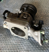 Cargar imagen en el visor de la galería, BF 225a Honda throttle body assy 16400-zy3-a01, spacer 16404-ZY3-000 , 17249-PY3-000 SPRING, AIR FLOW TUBE compatible 200 225 250, 2007 & later