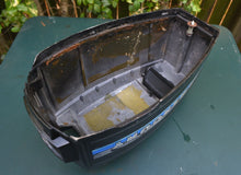 Lade das Bild in den Galerie-Viewer, 7.5 9.8 HP Mercury 7264a10 engine cover cowling  may fit Merc 110 two stroke