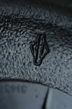 Load image into Gallery viewer, 25 35 hp Johnson & Evinrude Flywheel 514372 0514372 97-03, 3 cylinder Two stroke