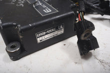 Load image into Gallery viewer, DT 150 175 200 225 hp Suzuki Fuel injection unit 33920-92E02, cdi control unit 92e2 f8t30293, voltage regulator rectifier, engine harness 1994
