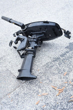 Cargar imagen en el visor de la galería, 4 5 6, HP Mercury 4 stroke carbureted 20 inch midsection w working tiller assy