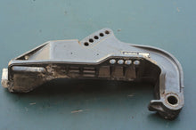 Cargar imagen en el visor de la galería, DT 40 35 hp Suzuki Clamp Bracket set 41111-97E01-0ED 41121-97E01-0ED stern bracket 1994-1998 Two Stroke