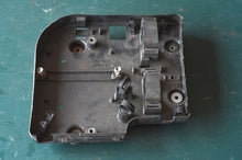 Lade das Bild in den Galerie-Viewer, BF 225 Honda electrics cover (held cdi-ecu) - for 2007 & later models - off bagj-1500001t