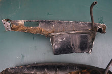 Lade das Bild in den Galerie-Viewer, 7.5 9.8 hp Mercury 110 pair of lower-side covers & exhaust cover