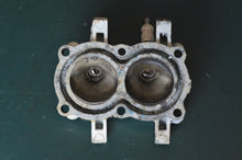Lade das Bild in den Galerie-Viewer, 4 hp OMC Johnson Evinrude Cylinder Head 0322934 - 1978 vintage OEM obsolete
