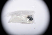 Load image into Gallery viewer, 25 40 70 90 hp Yamaha 689-41273-00-00 intake GROMMET