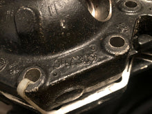 Cargar imagen en el visor de la galería, 135 150 hp V6 FICHT Fuel injected cylinder heads 347309, OMC Johnson Evinrude