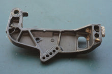 Cargar imagen en el visor de la galería, DT 40 35 hp Suzuki Clamp Bracket set 41111-97E01-0ED 41121-97E01-0ED stern bracket 1994-1998 Two Stroke