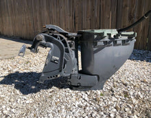 Cargar imagen en el visor de la galería, revise for missing tilt parts——1999-2004 F 25 Yamaha short shaft 15 inch manual tilt remote midsection 1998-2006 and later