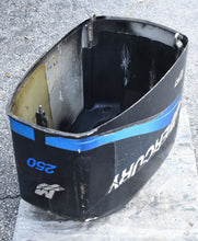 Cargar imagen en el visor de la galería, 250 225 200 HP Mercury 3.0 Liter EFI TOP COWL 8M0143835 889246T86 engine cover Two Stroke 1999 880012T36