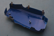 Cargar imagen en el visor de la galería, 2.5 hp Nissan Tohatsu 2.5 side cover, left