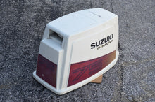 Cargar imagen en el visor de la galería, DT 75 85 hp Suzuki Cowling white engine cover 61404-95850-01T 2 cylinder Two Stroke