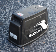Cargar imagen en el visor de la galería, DT 85 75 hp Suzuki cowling 95683-8316F2 engine cover Two Stroke outboard