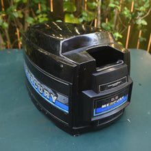 Lade das Bild in den Galerie-Viewer, 7.5 9.8 HP Mercury 7264a10 engine cover cowling  may fit Merc 110 two stroke