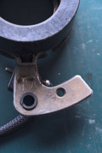 Cargar imagen en el visor de la galería, 60 65 70 hp Johnson Evinrude OMC Timing Base 584562 two stroke 1991 4-pin OEM