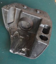 Load image into Gallery viewer, 225 hp 250 hp Mercury Optimax intake silencer 881909-1, 3Liter